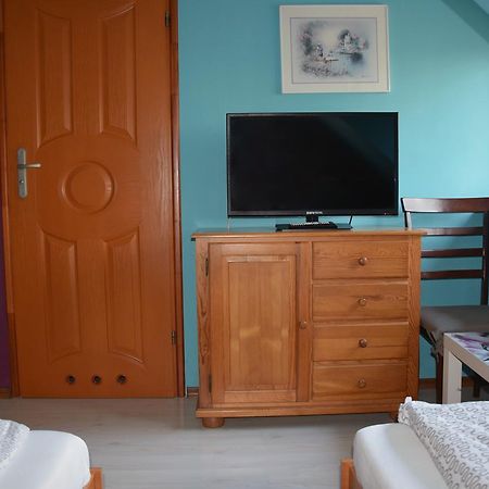 Pensjonat Europa Apartment Brzeziny ภายนอก รูปภาพ